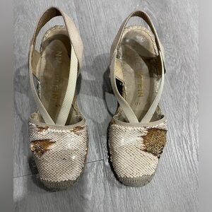 Anne Klein size 71/2 very comfortable still have life